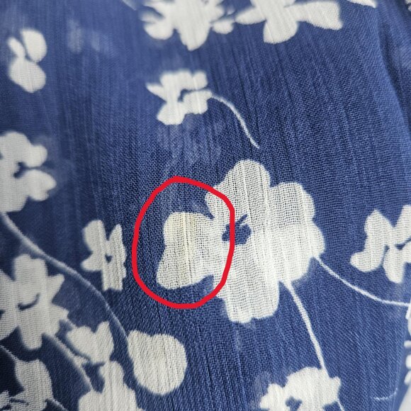 💥$5 ADD ON - CRISTINA B Blue White Floral Sleeveless Relaxed Fit Blouse Size S - Picture 10 of 13